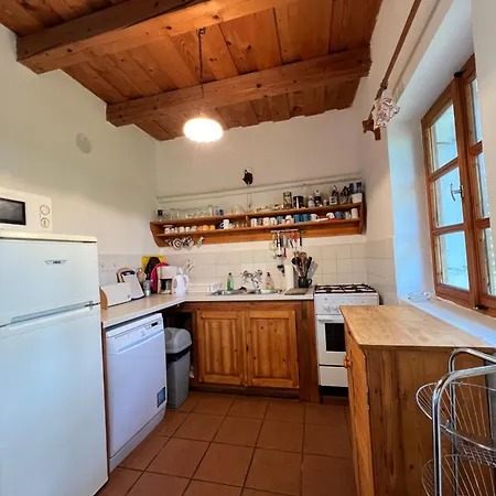 Nyaraló Erdőszéli Parasztház