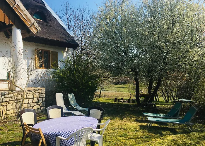 Erdoszeli Paraszthaz Kekkut